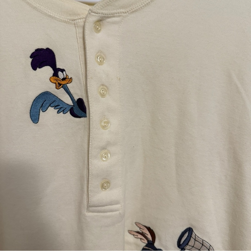 Warner Bros Vintage 1996 Looney Tunes Coyote Road Runner Henley Tee Ivory Large - Picture 2 of 4